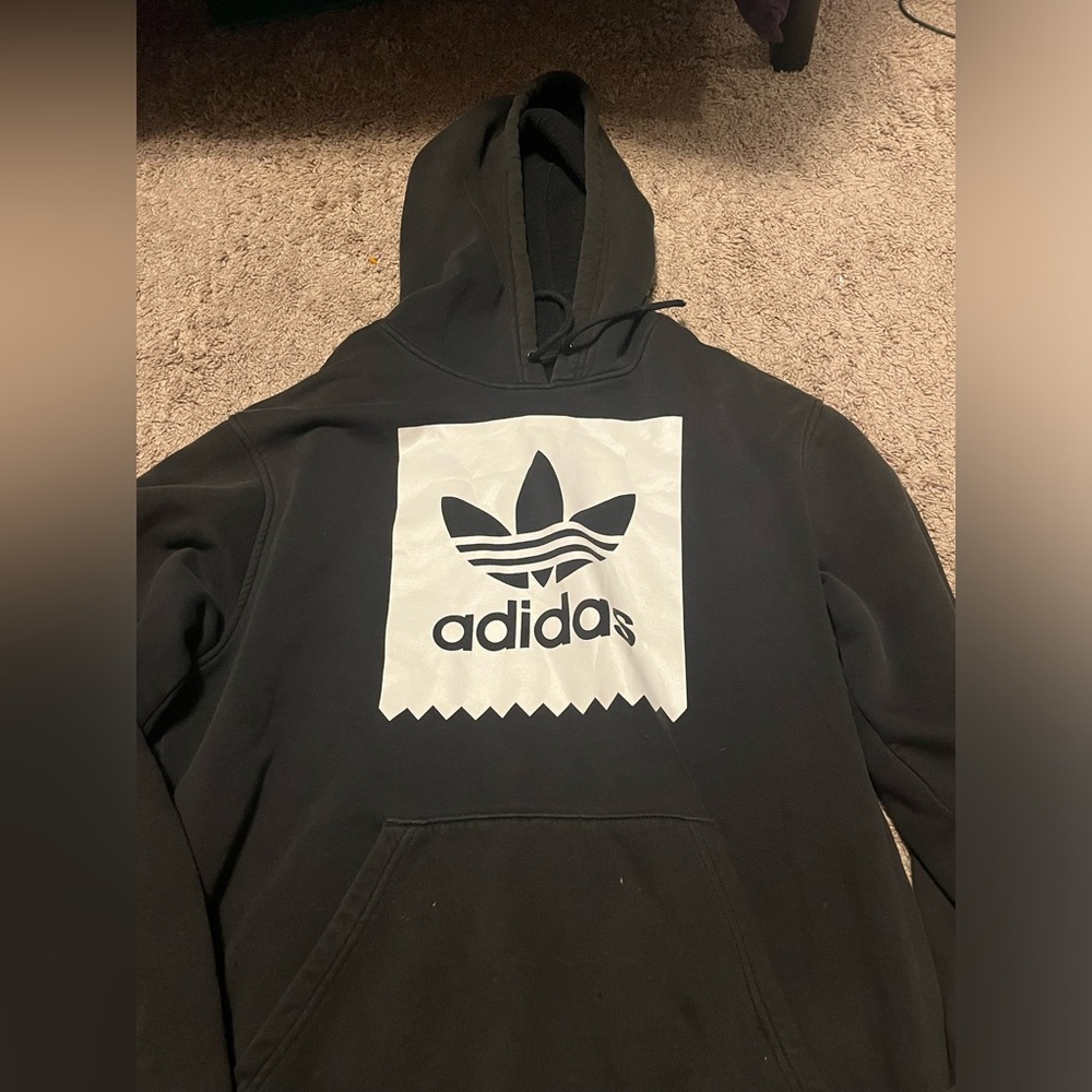 Adidas hoodie men’s size M